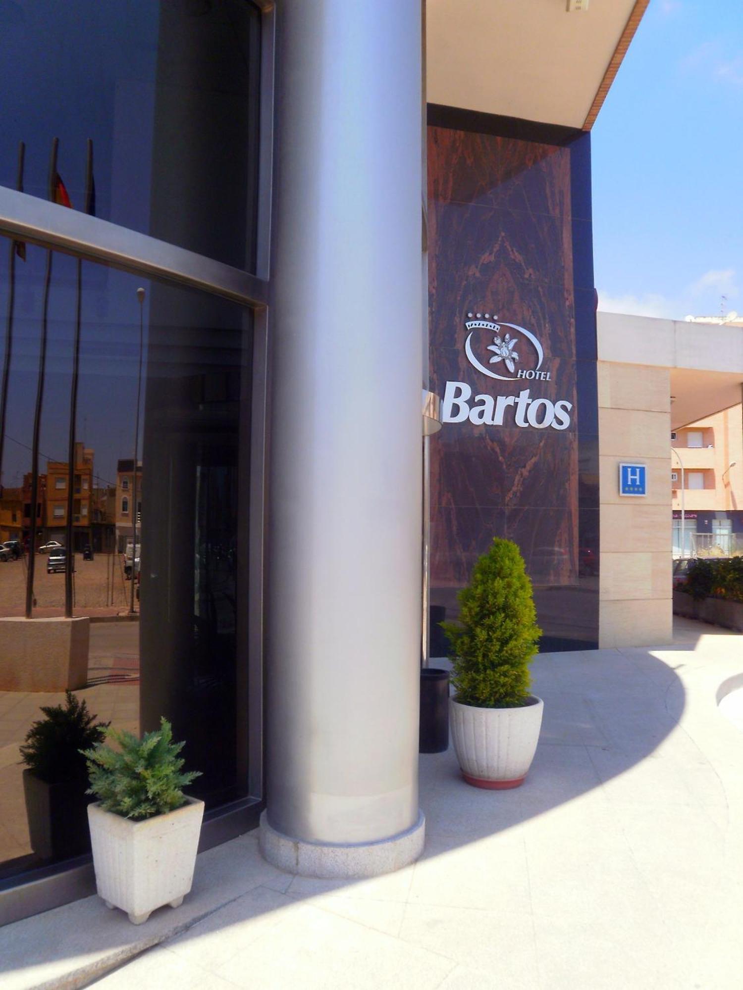 Hotel Bartos อัลมุสซาเฟส ภายนอก รูปภาพ